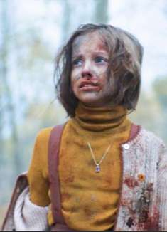 女孩人生中两次坐飞机，都发生了非常严重的空难，惊悚片