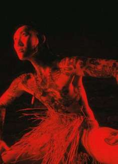 诡异的封魔说唱风格 MV 「朝鲜野人」