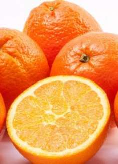 快速剥橙子的小方法，既干净，又不脏手，吃起来还超方便