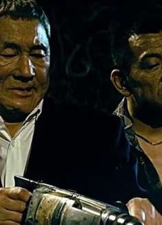 极恶非道：小伙死鸭子嘴硬，非得大友出手！