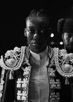 黑白质感 MV，萨满与原始部落舞蹈