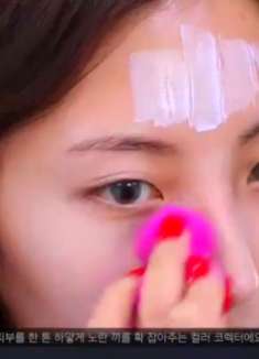 妹子素颜皮肤暗黄没有光泽，上完妆后大变样，这差别也太大了吧