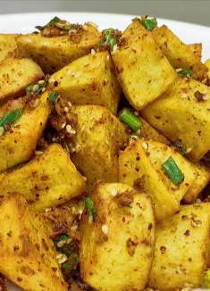 土豆怎么吃都不腻，教你做孜然土豆，焦香美味，烧烤味浓