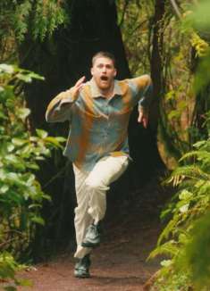 顶级卧室迷幻乐：被一棵树骂到怀疑人生