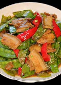 20年大厨教肉炒荷兰豆，三招让荷兰豆翠绿不变色，爽脆好吃又鲜嫩