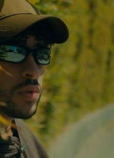 西语与日语结合的演唱|Bad Bunny 新单曲上线