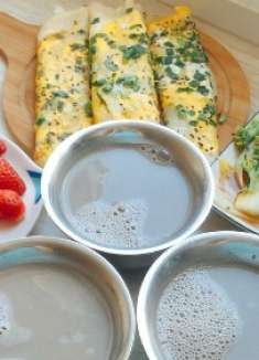 瑞妈早起做葱花鸡蛋饼,不揉面不和面,一个蛋一张饼,快手有营养