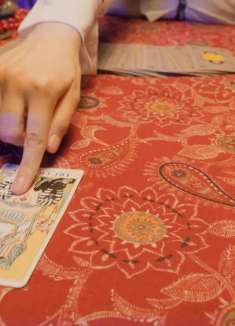 泰国广告小剧场，心诚则灵的「塔罗牌」