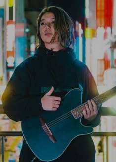 「日本最好的吉他手」演奏：世界依然美丽