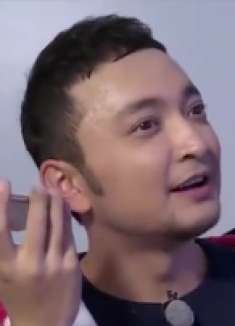 煎饼总裁遇到咖啡掌柜，双方展开人气比拼，听尼格买提心碎的声音