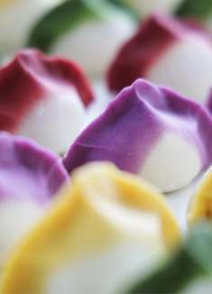 过年吃彩色饺子吧！