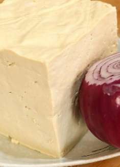 洋葱炖豆腐的家常做法,做法简单,味道鲜美,吃一次还想吃