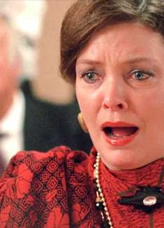 镇上惊现黑色蜗牛，只要一言不合见人就吃