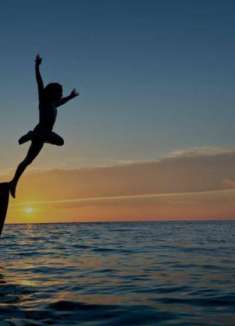 LV 浪漫全球广告大片，寻找一个纯真的「梦」