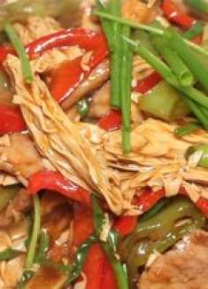 腐竹炒肉怎么做好吃？教你正确做法，鲜香入味，爽口解馋，真下饭