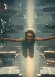 卡抽变身，这是给巨人拍的服装广告吗？