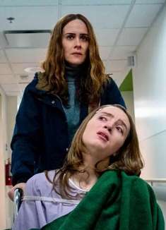 母亲用药控制女儿18年，有多少人，打着爱的名义害你！