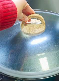 大冷天，中午有这一个菜就够了，揭开锅盖那一刻，这也太香了