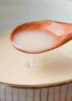 酵母粉和淘米水混合一起，作用真强大，解决女人多年大烦恼，快试