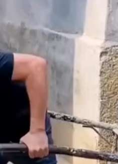 搞笑视频分享三：千万别眨眼