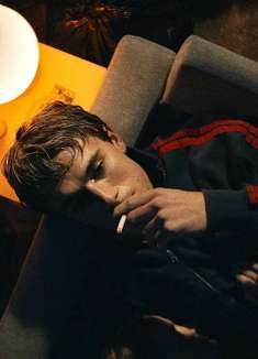 英国当红制作人携手神秘音乐大师推出爆款单曲