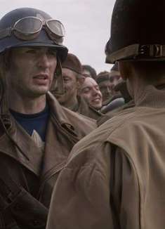 美队：男子以为美队阵亡，结果下秒美队就出现，还带着大批士兵