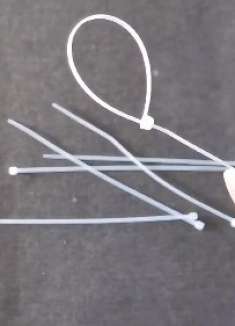 解开扎带真简单，用手一碰这地方，1秒就解开，可惜很多人不知道