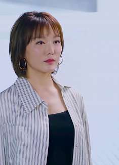 男人为了前途甩了供他读博士的女友，攀上老总的女儿