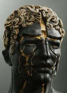 让音乐告诉你，是时候面对现实的世界了