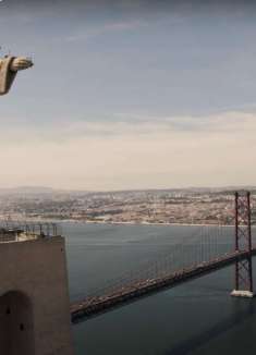 在大耶稣像上，观赏葡萄牙首都里斯本