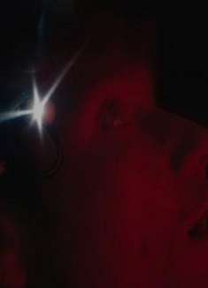 Remmie Milner 主演！巴士底 Bastille 乐队概念新单 MV