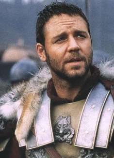 「角斗士」：跌落神坛的平凡英雄