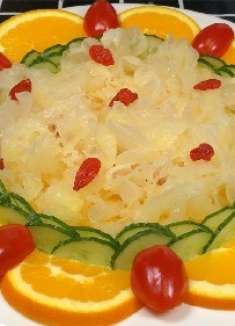 年夜餐桌上的甜品菜蜜汁银耳，酸甜爽口，营养保健，老少皆宜