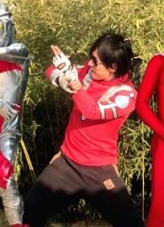 闯关族M78：艾斯奥特曼要挂了？赛文拦着雷欧不让变身相救！