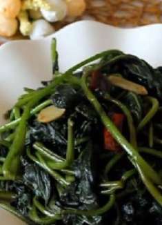 红薯叶最好吃的做法，没有之一，鲜香开胃，非常有营养的野菜