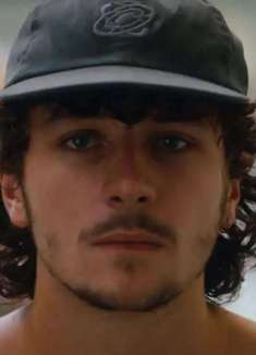 孤独暗恋，MV 演绎绝世纯情 boy