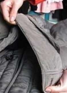 羽绒服不要干洗，也不要机洗！教你一招，5分钟洗净，马上就能穿