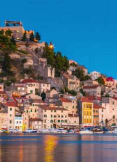 希贝尼克：让人着迷的城市