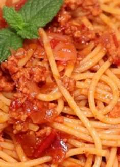 意大利面最家常的做法，简单一做，开胃爽口，劲道顺滑，吃着真香