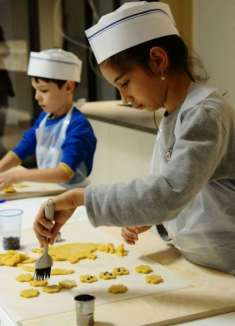 宜家：和孩子一起做饭的 5 条建议