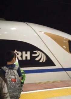 四川成都：双流这个火车站虽然是四等，但是环境好极了，看着巴适