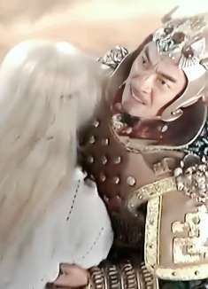 2.大将军应顺天与剑祖同归于尽，小学老师燕藏锋上演英雄救美！