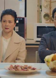 老两口去女儿的出租屋查岗,不料竟发现一双男人的鞋子