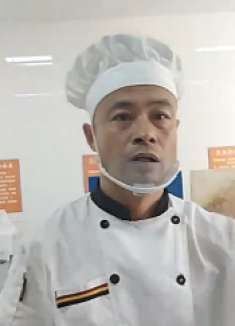 家常的番茄土豆丁，多加这一种调料，孩子多吃二碗米饭