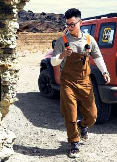 走进戈壁无人区 惊现侏罗纪化石