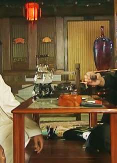 张世豪给彭家驹磕3个头，还被勒索1个多亿，豪哥：太屈辱了！