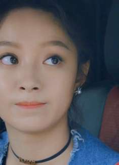 开车遇到女司机，又好气又想笑，女司机爆笑场面