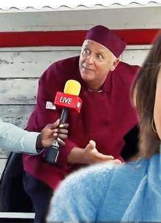 帽子叔叔的百变帽子秀