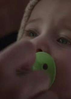 起亚脑洞广告：一个奶嘴引发的速度与激情