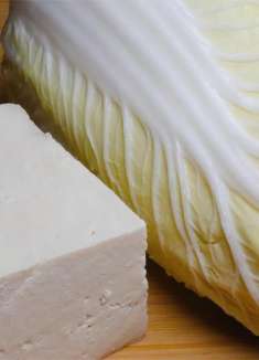 白菜和豆腐是绝配，天冷来上一锅，简单好吃又下饭，全家人都爱吃